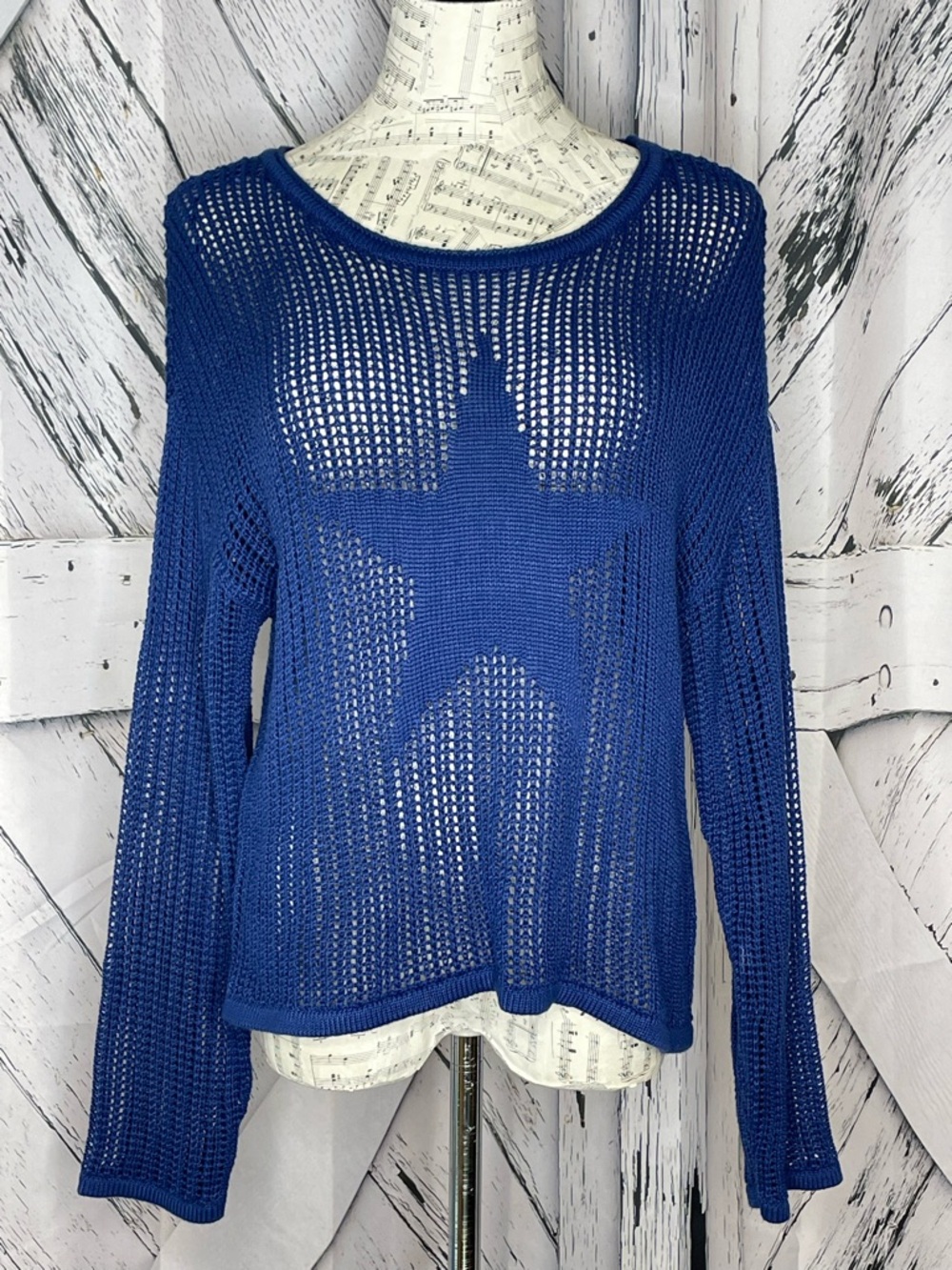 No Comment Blue Star Open Weave Sweater L